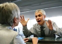 Dialogue: Guest Becomes Angry for Extra Charge