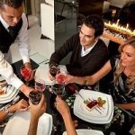 serving-guest-order-table-restaurant