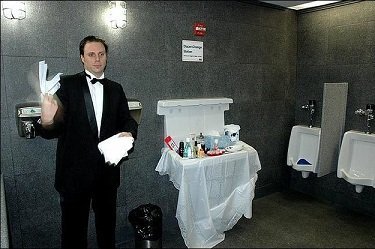 hotel-public-bathroom-toilet-cleaning